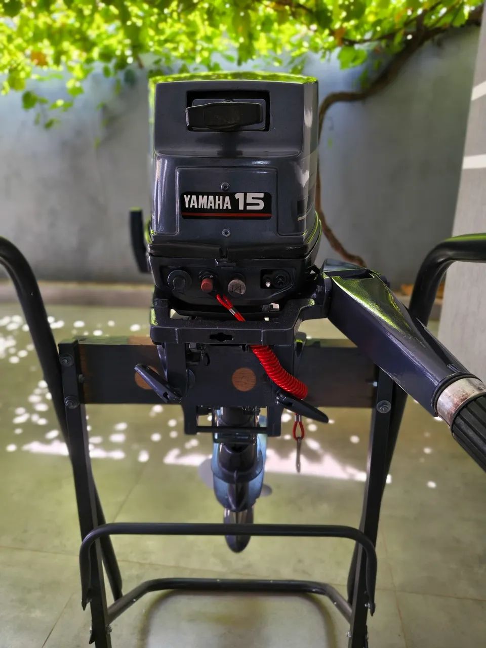 Motor de popa Yamaha 15 HP  - Foto 4