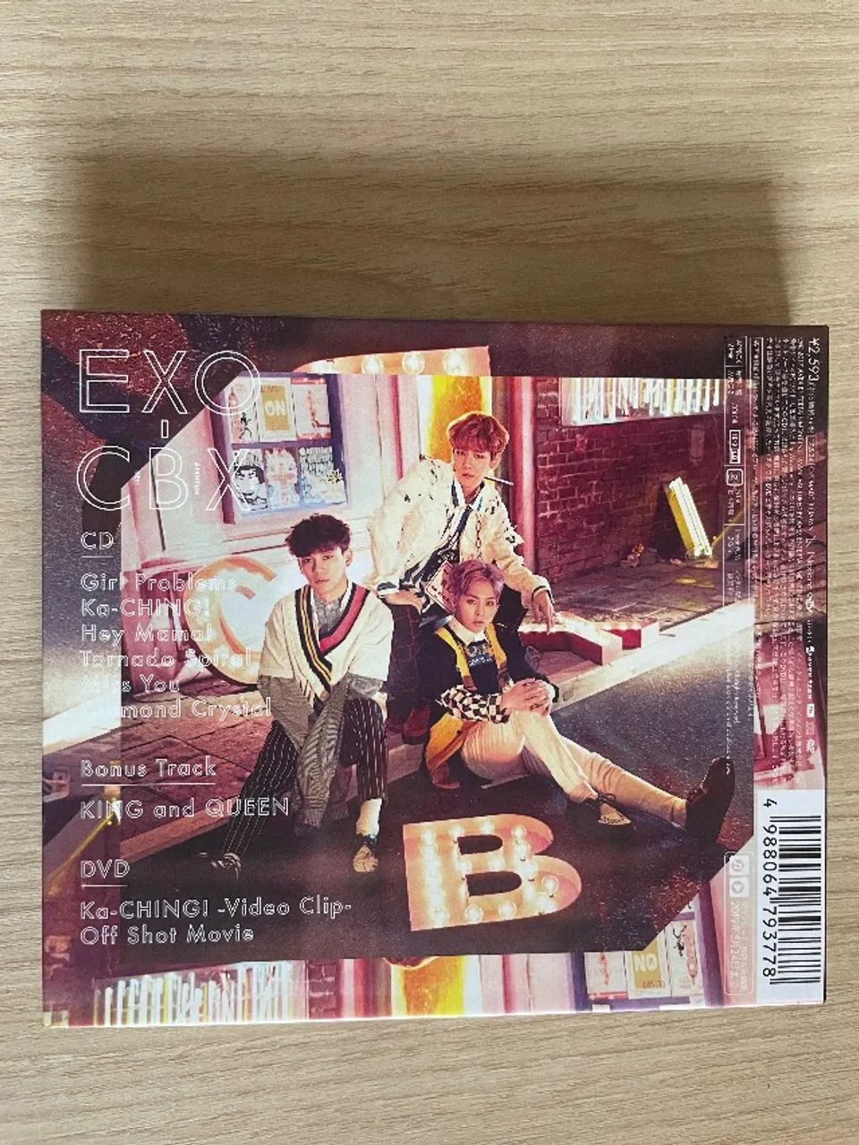 Kit 2 álbuns KPop EXO-CBX - Girls (CD E DVD) + Coming over