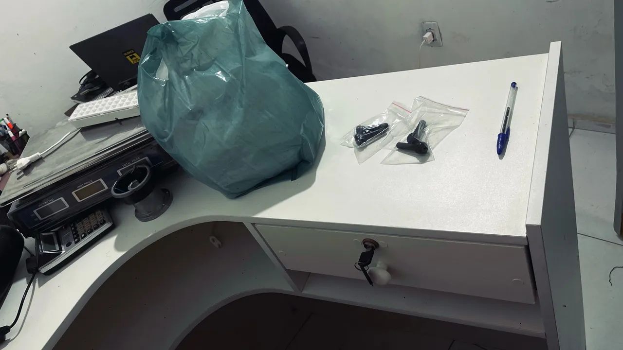 Balcão para recepção em L com gaveta  - Foto 4
