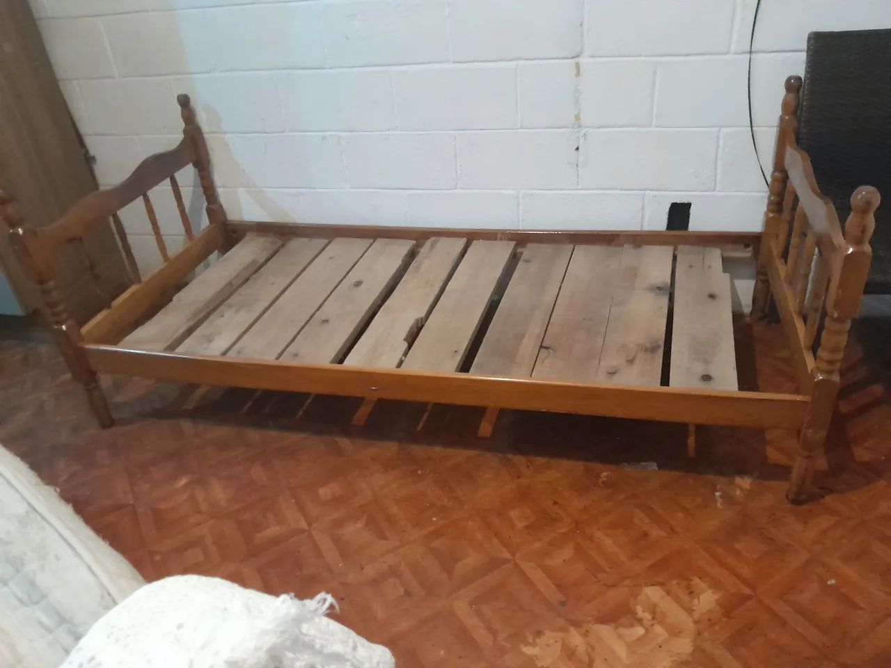 Cama solteiro  madeira  - Foto 2