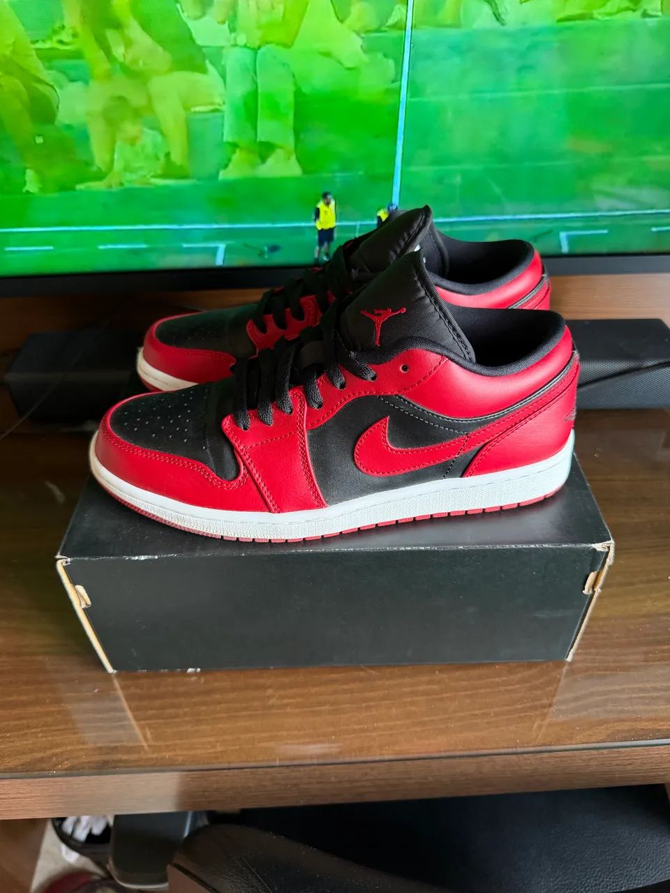 Tênis Air Jordan 1 Low Reverse Bred