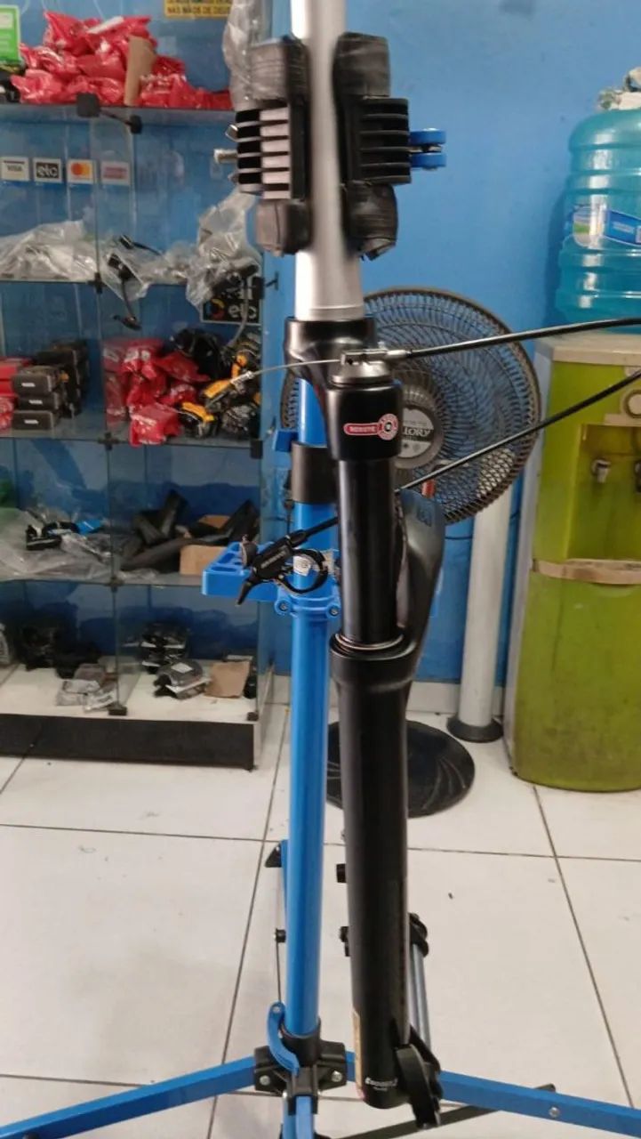 Suspensão Santour xcr 32 (Ar e Óleo) Boost 15x110mm  - Foto 3