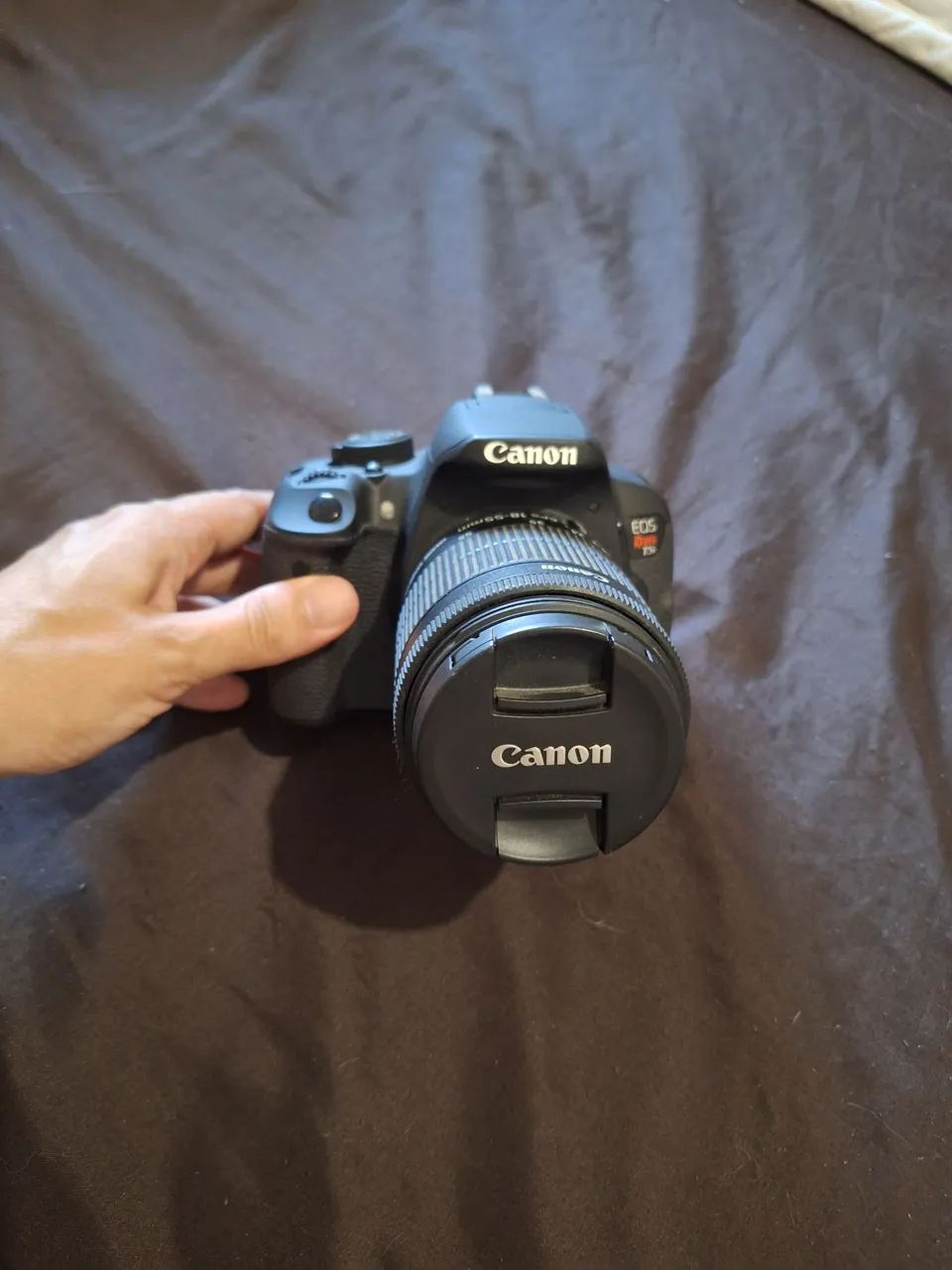 Câmera profissional Cânon Rebel EPS T5i usada