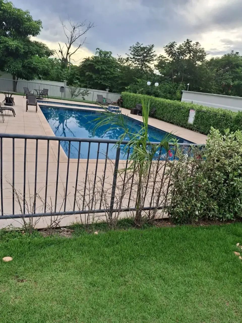 ALUGO APARTAMENTO NO CONDOMÍNIO CHAPADA DAS ROSAS MOBILIADO - Foto 4