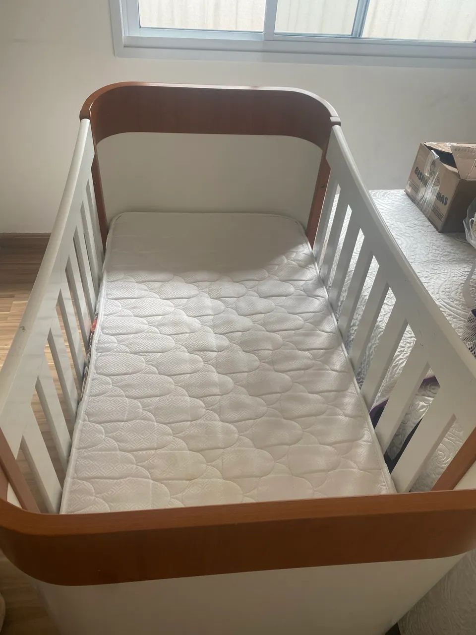 berço elegante com colchão semi novo  - Foto 3