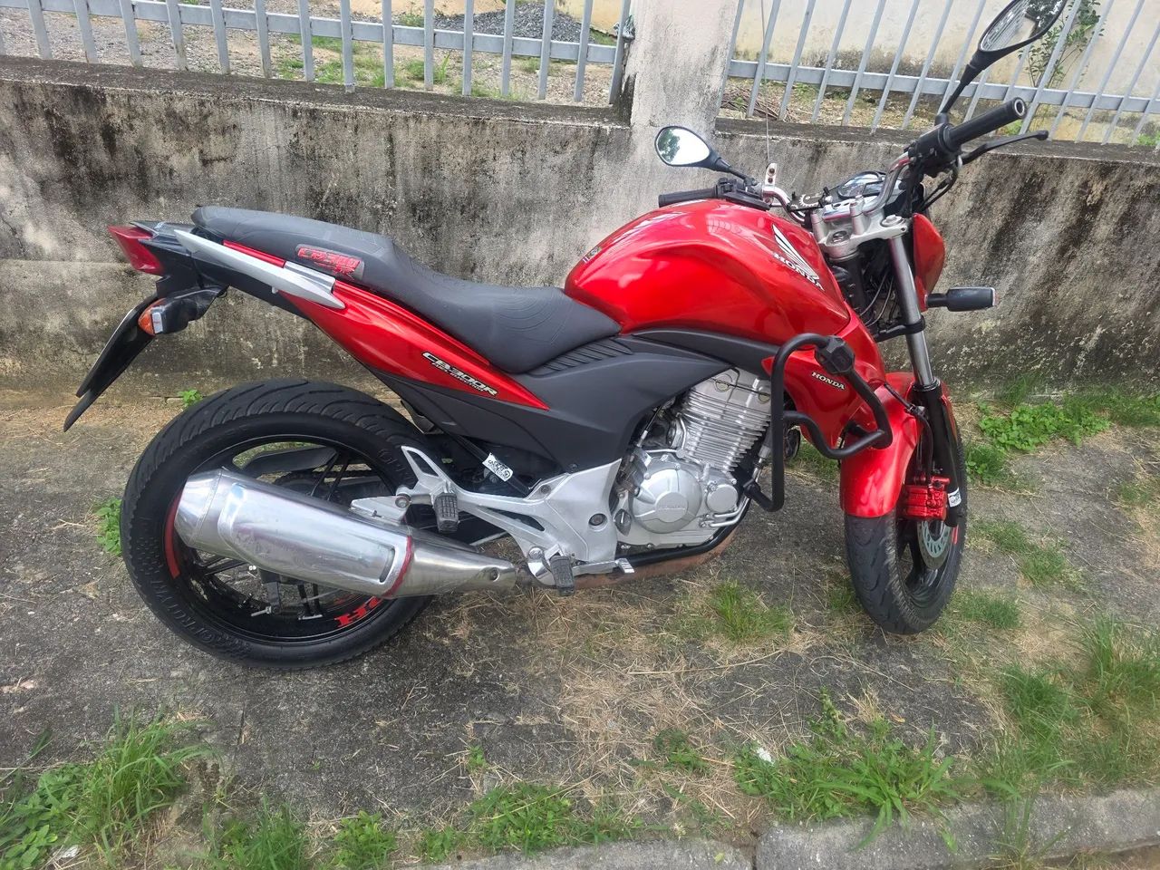 CB300r - Foto 2