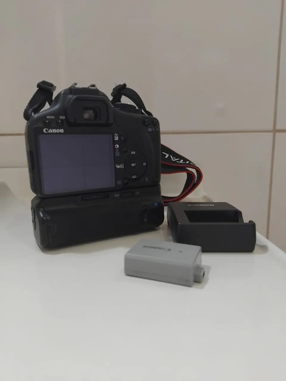 Camera DSLR Canon T1i - Foto 2