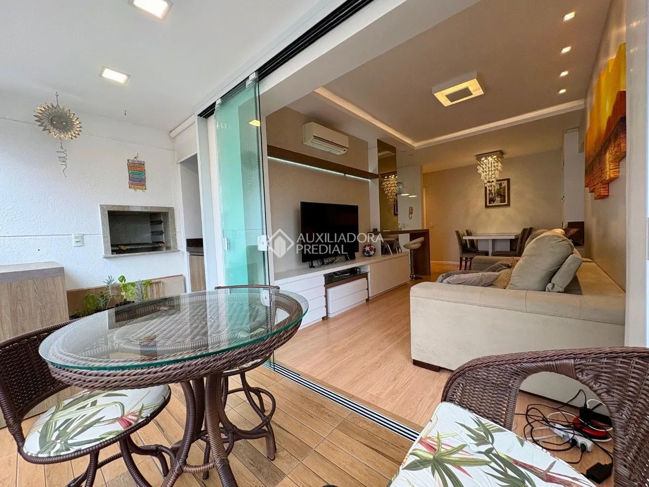 Apartamento de 2 quartos em condomínio clube!