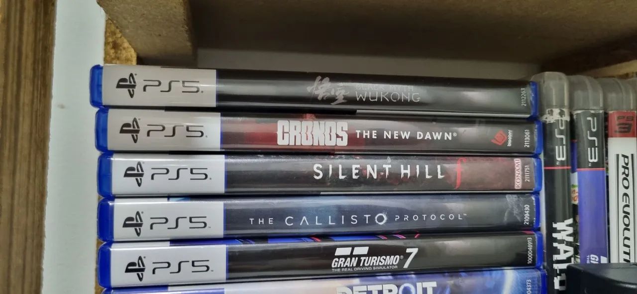 Jogos ps5, valor unitário 200 cada.