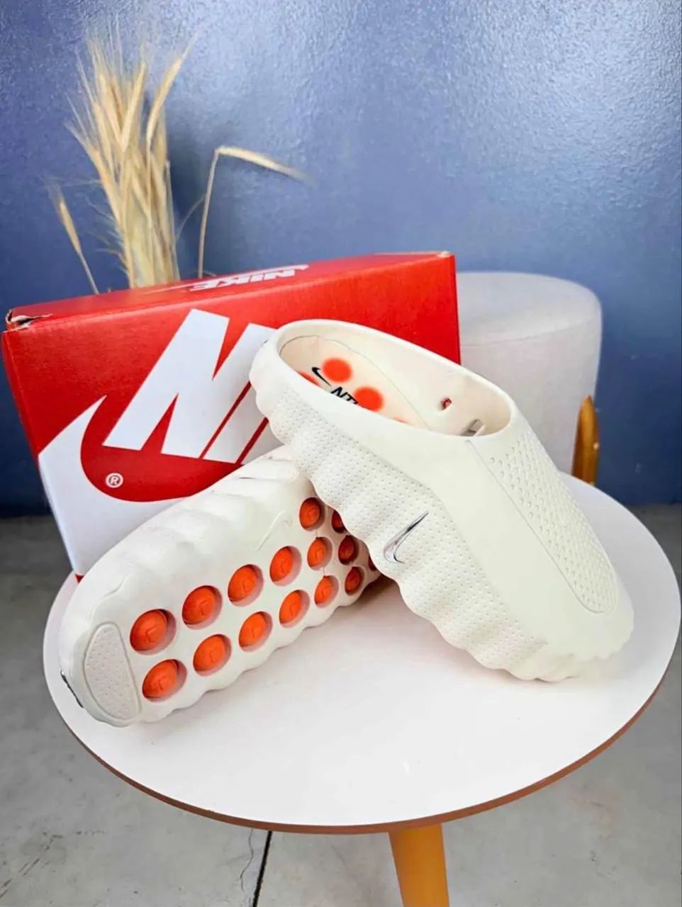 LOTE 7 PEÇAS Chinelos nike mid e lacoste - Foto 2