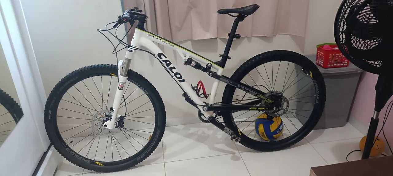 Bicicleta Caloi Elite FS 29