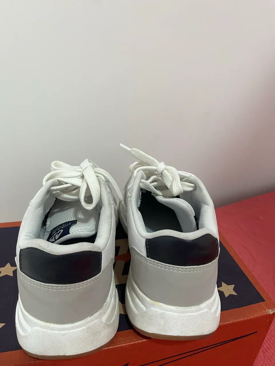 Vendo tênis semi novo - Foto 4