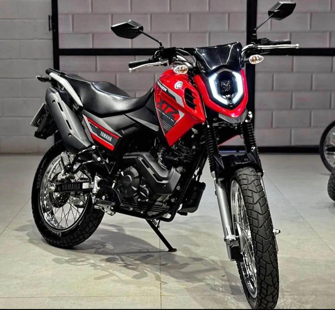 Crosser 2025  - Foto 2