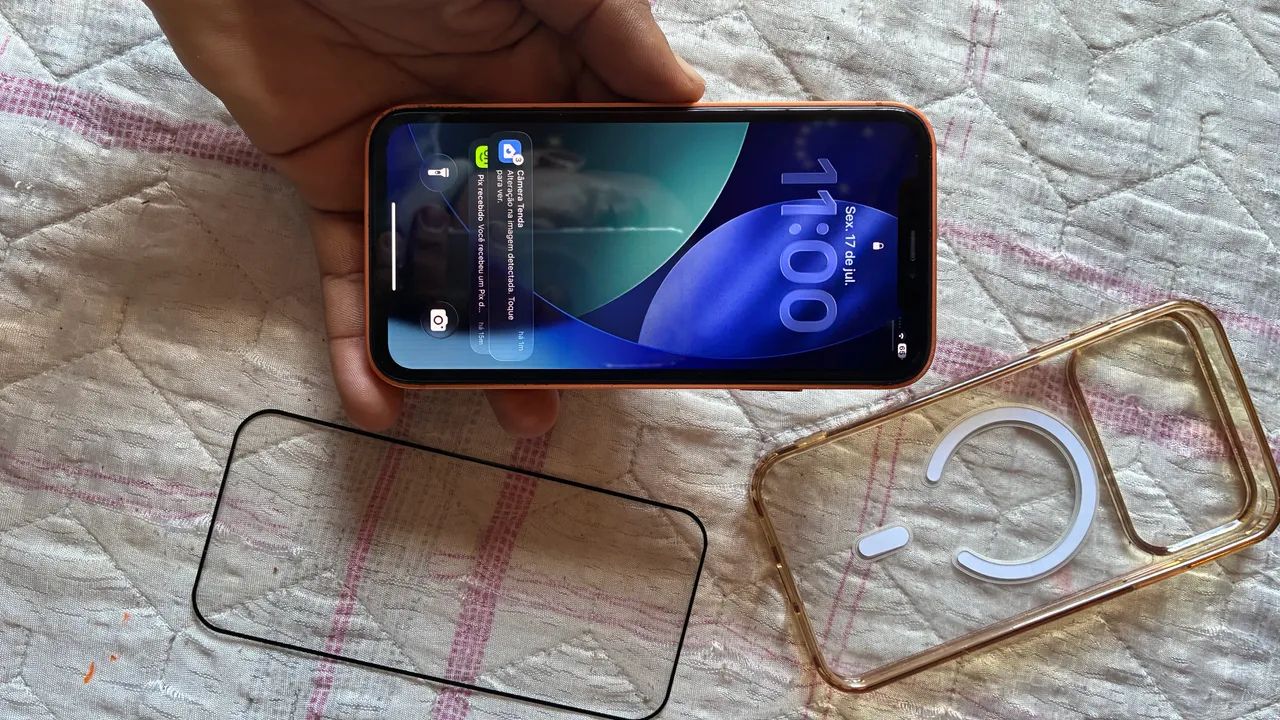 iPhone 11 transformado no 17 pro funcionando perfeitamente  - Foto 3