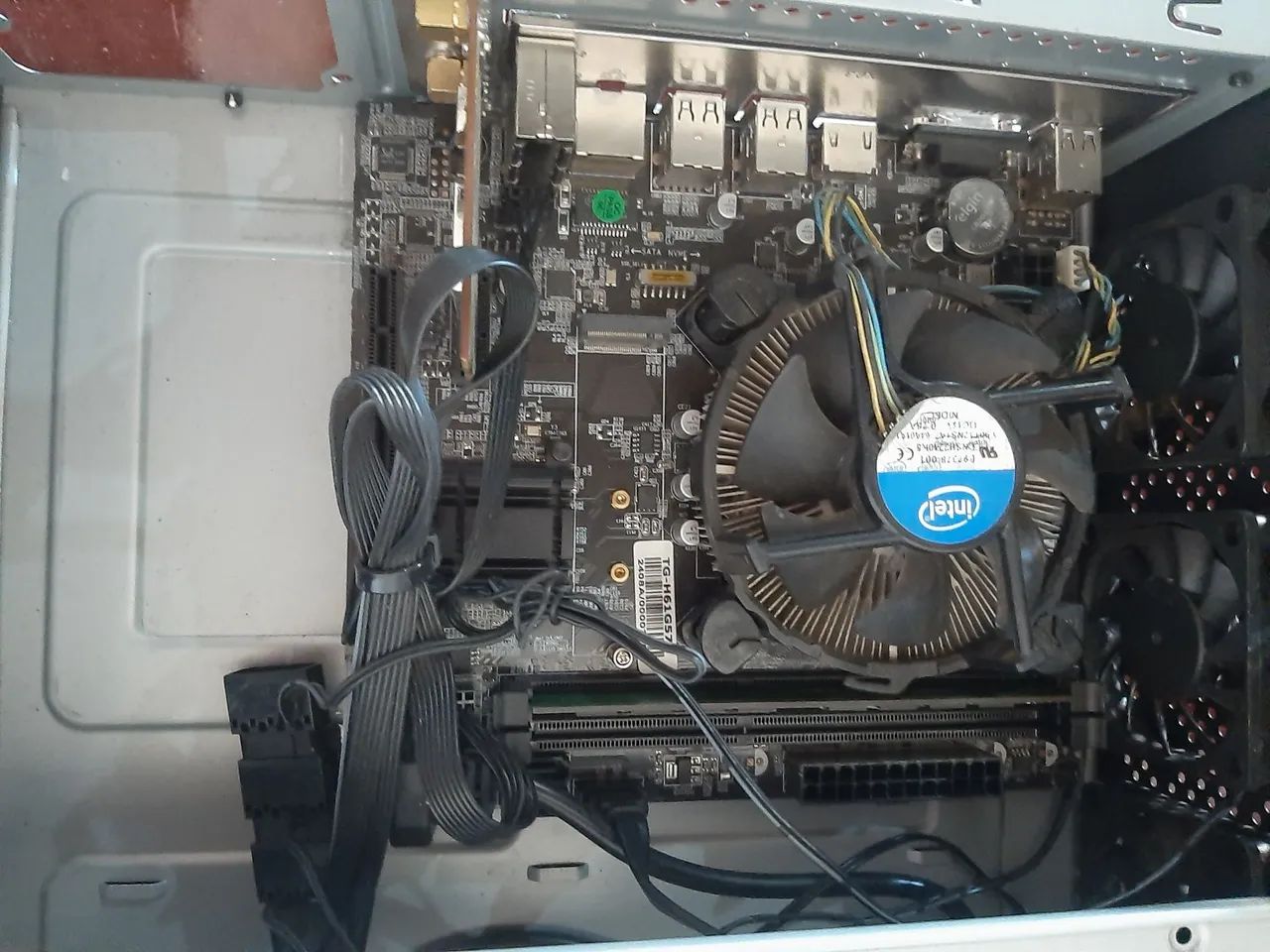 Gabinete slim + placa mãe, processador  memória,  Wi-Fi  - Foto 3