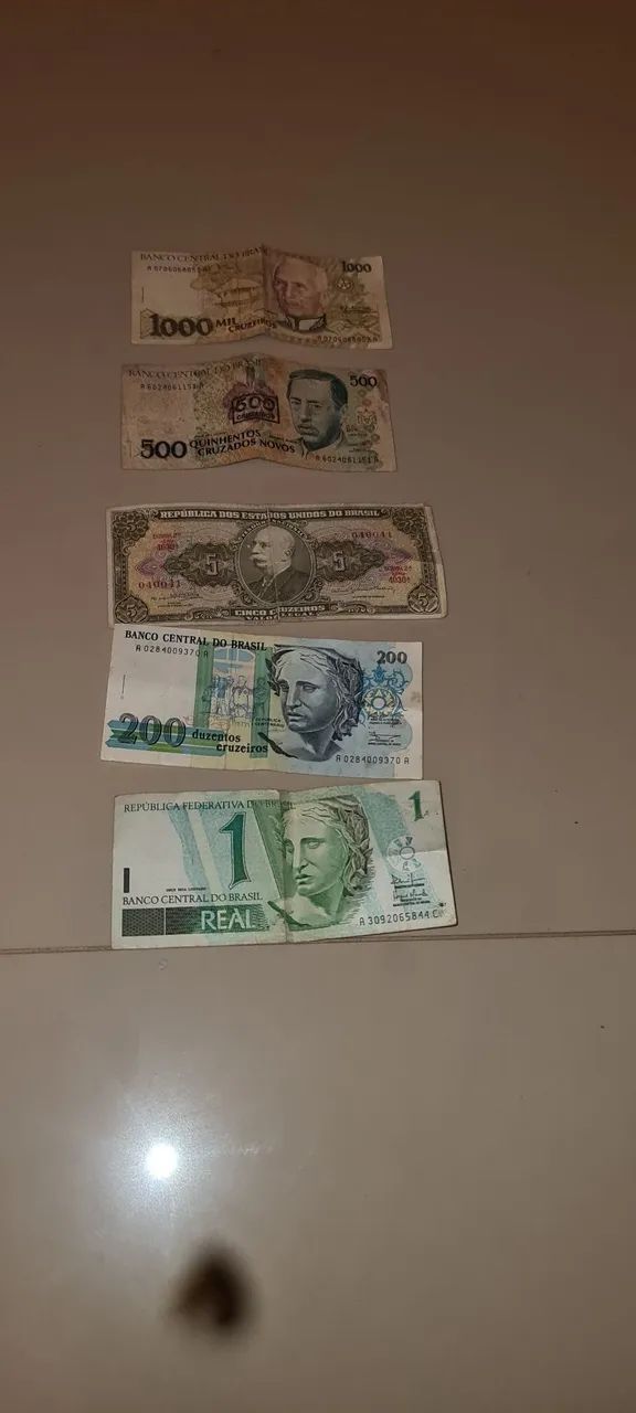 Moedas e células antigas  - Foto 4