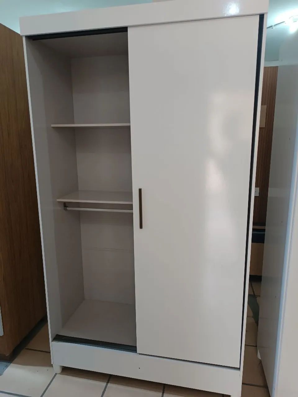 Roupeiro com Portas de Corre - Foto 2