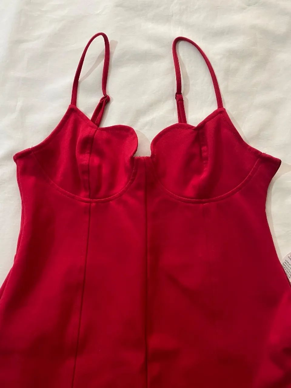 Macacão vermelho Leboh TAM G - Foto 4