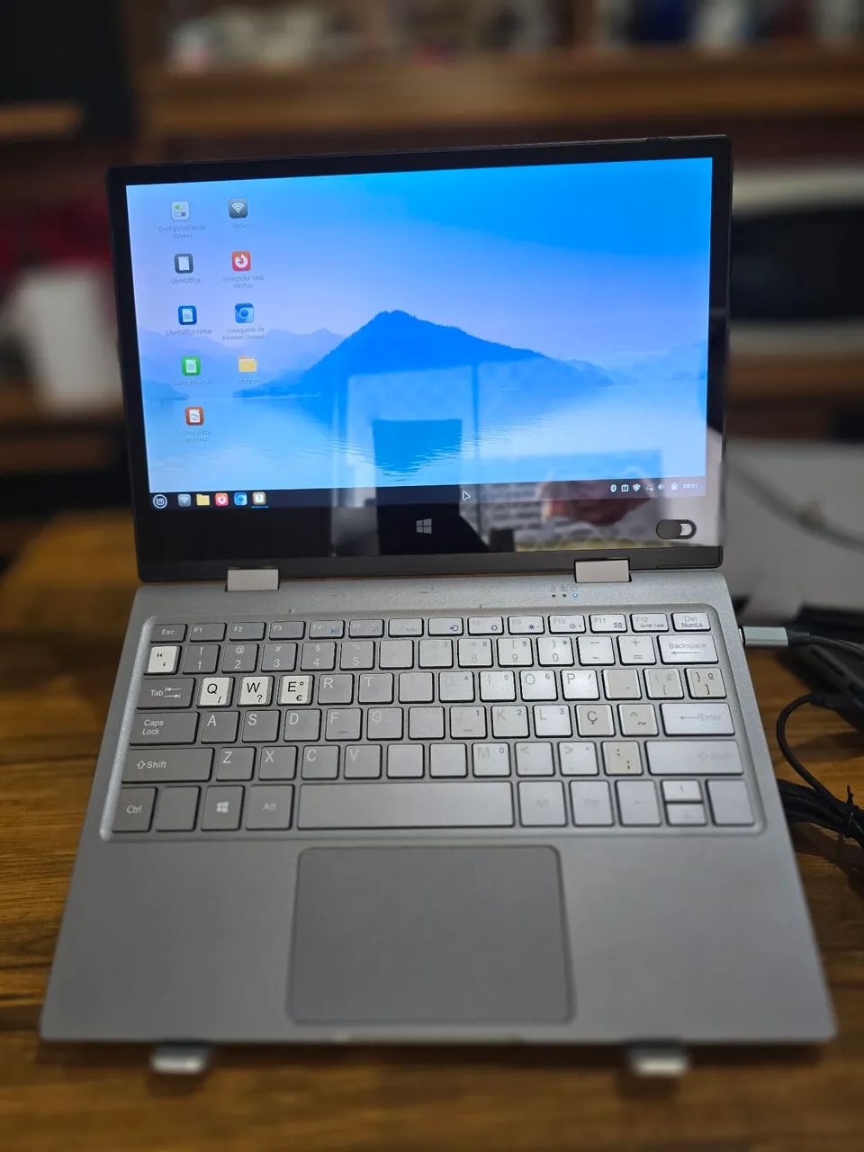 Vendo Notebook BMAX Y11+ TOUCH 