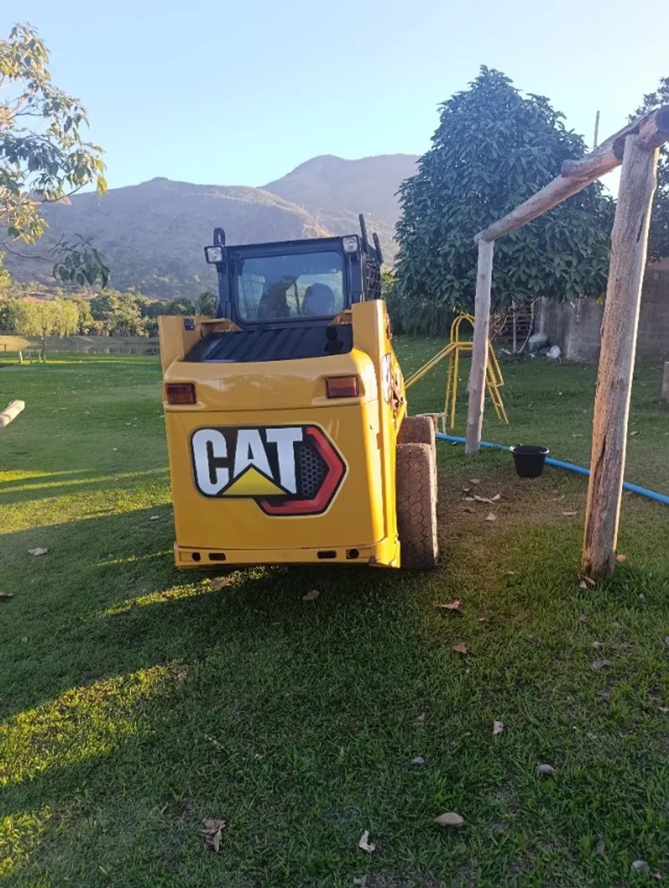 Mini carregadeira  - Foto 4