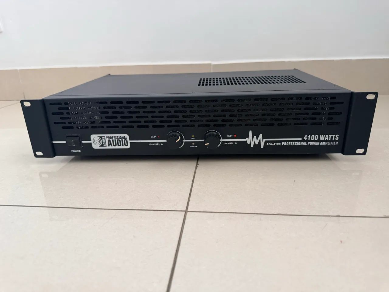 Amplificador de Potência 4100 watts