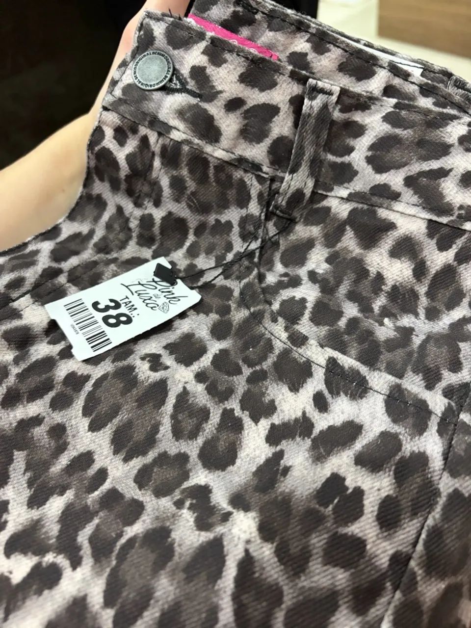 Calça de oncinha - TAM 38 - Foto 3