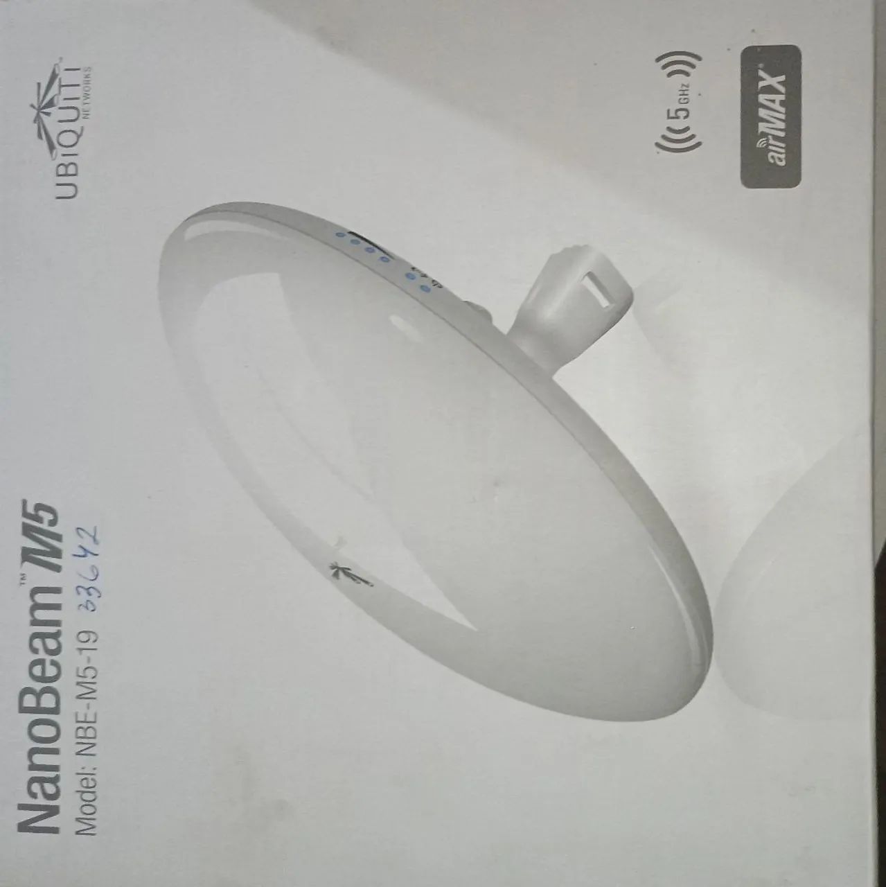 Ubiquiti NanoBeam M5, modelo NBE-M5-19. - Foto 2