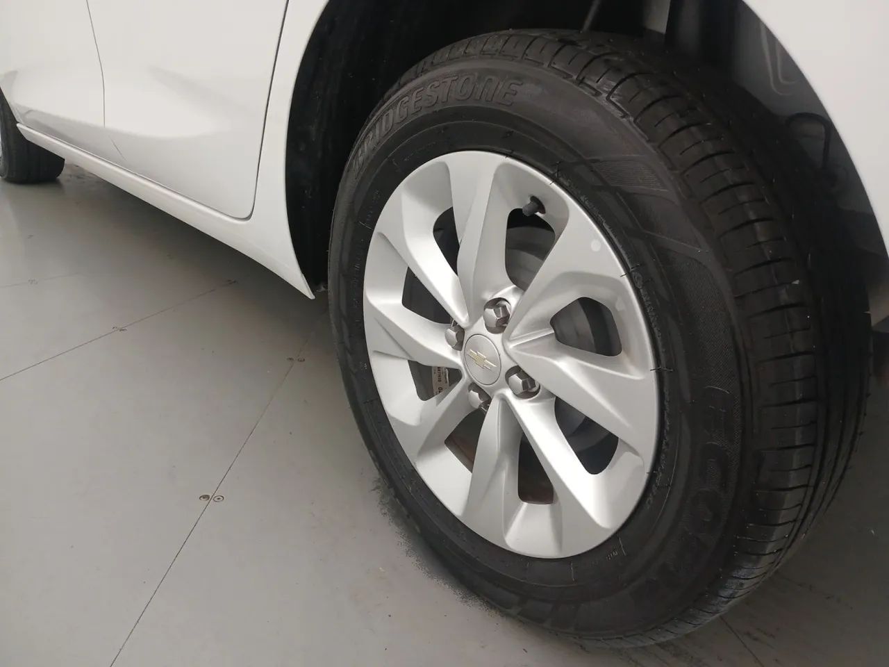 Chevrolet Onix Hatch LT 1.0 12V TB Flex Mec. 4P, foto 12 de 18
