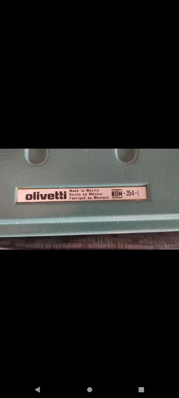 Máquina de escrever Olivetti college65181959870977124