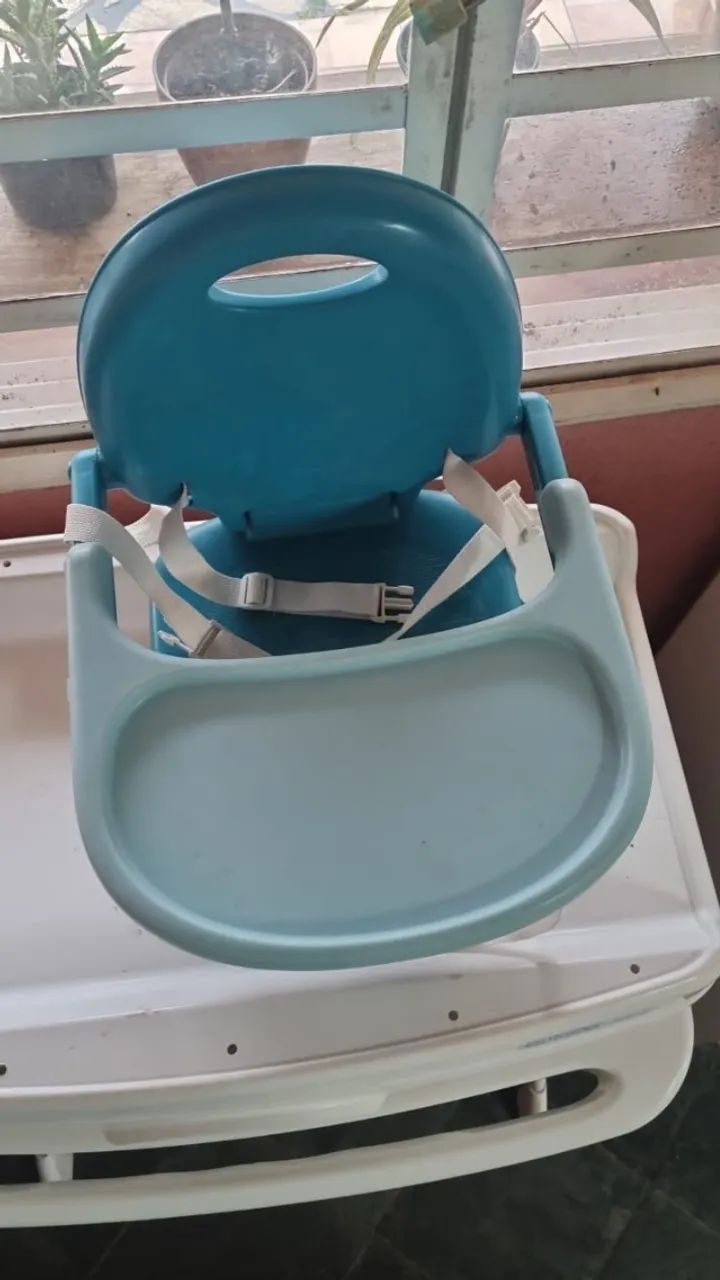 Cadeirinha retrátil azul Chicco - Foto 5