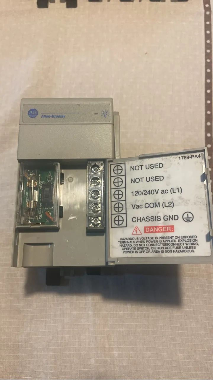 Fonte Allen Bradley 1769-PA3 CompactLogix 