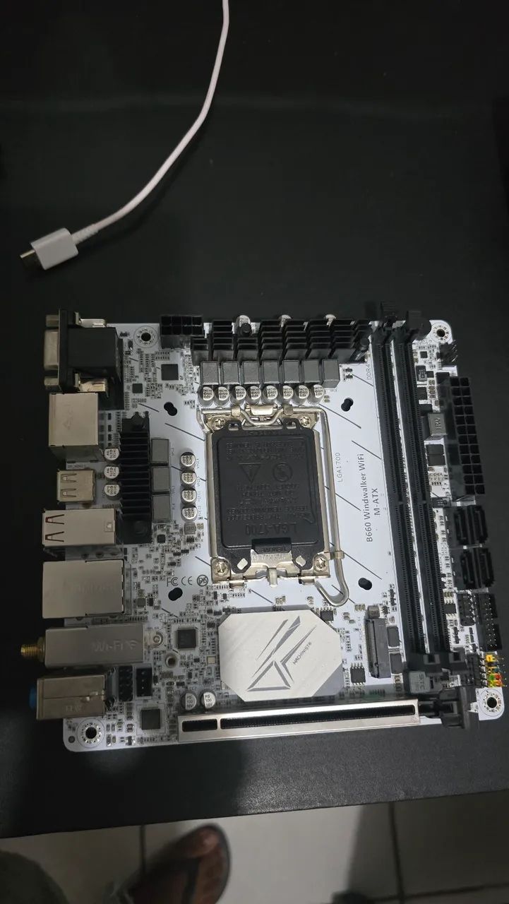 Placa mãe B660i