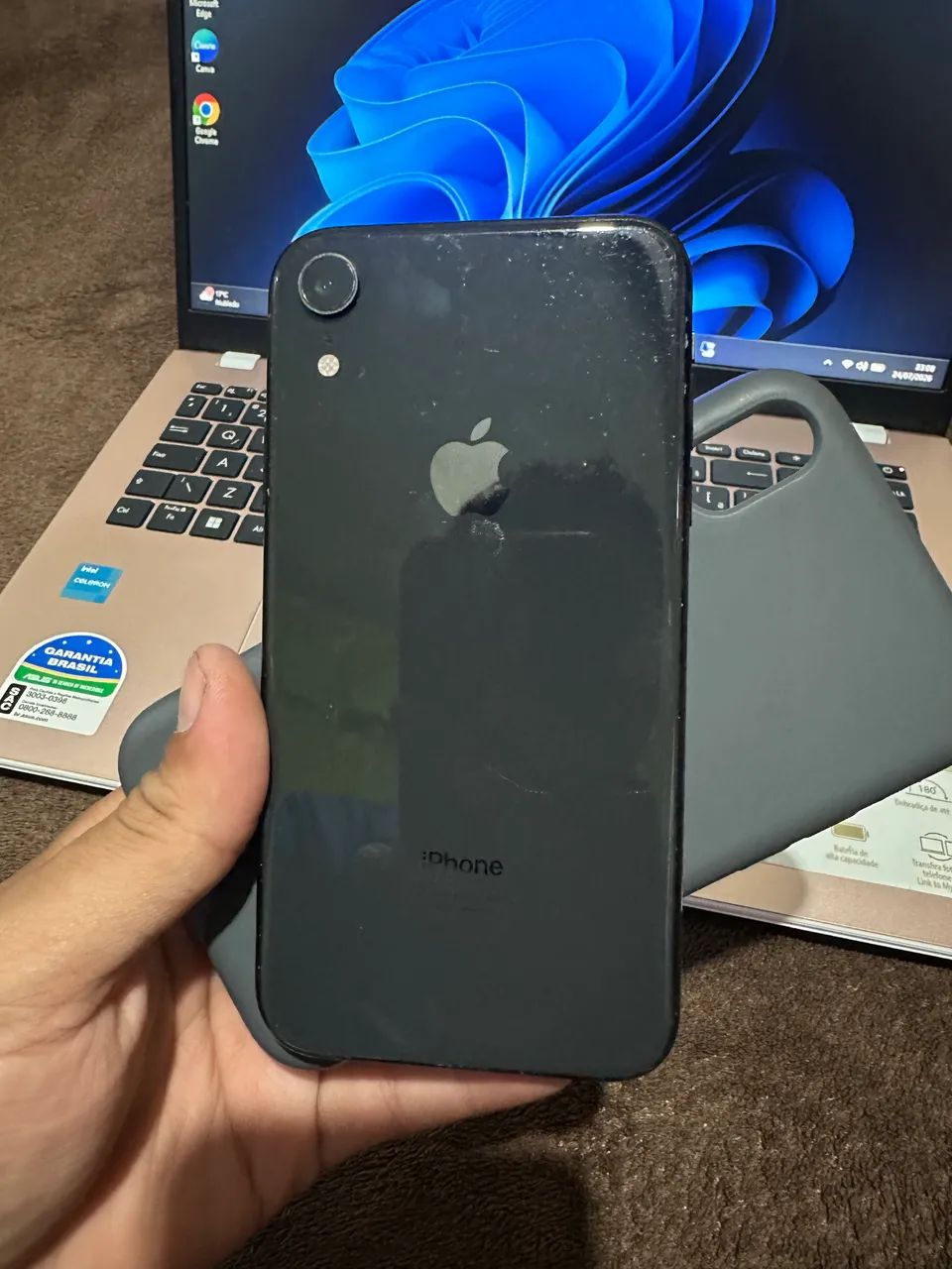 iPhone XR 64GB Preto  - Foto 2