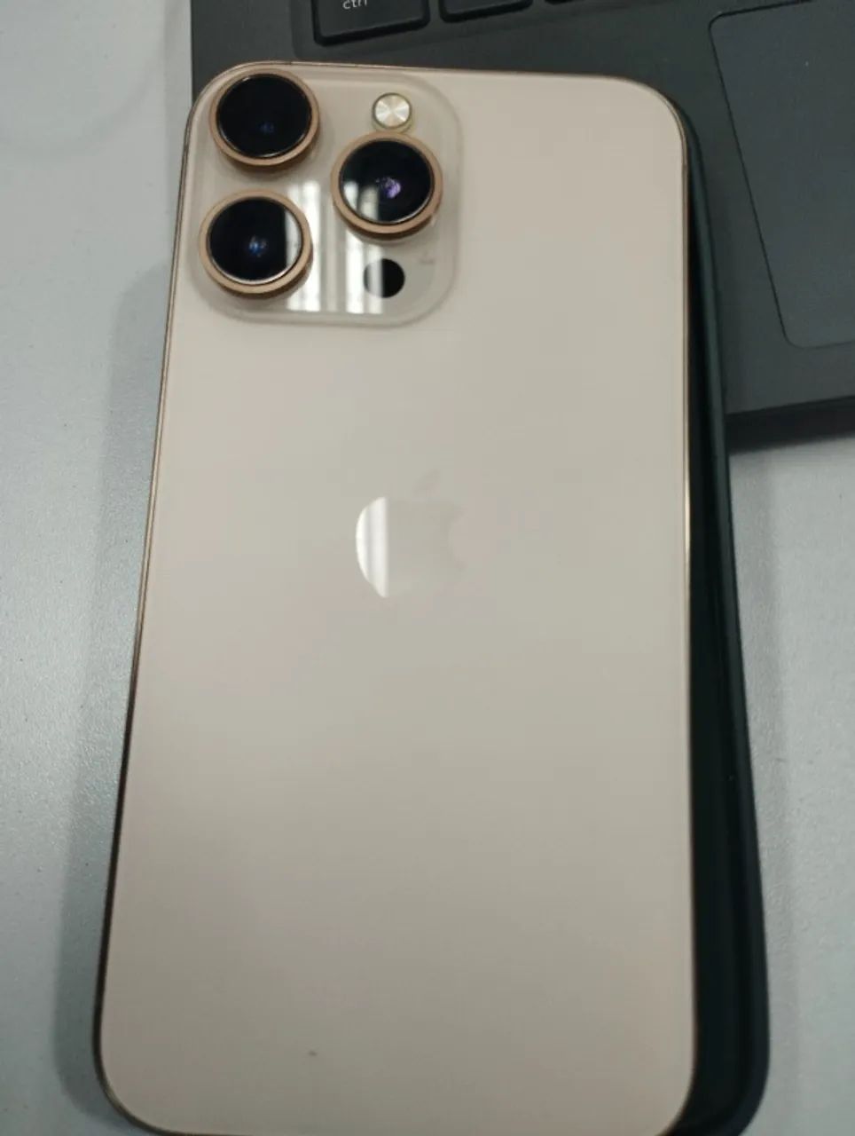 iPhone 11 vestido de 16 pro GOLD