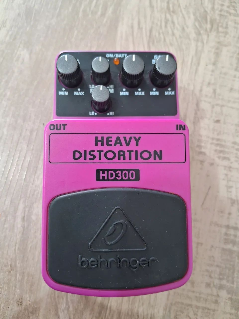 Pedal Behringer HD300 Heavy Distortion ? som pesado e definido! - Foto 4