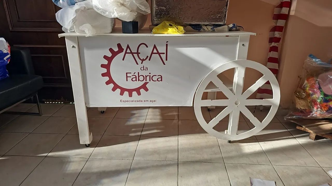 carrinho de açaí em madeira com toldo - Foto 2