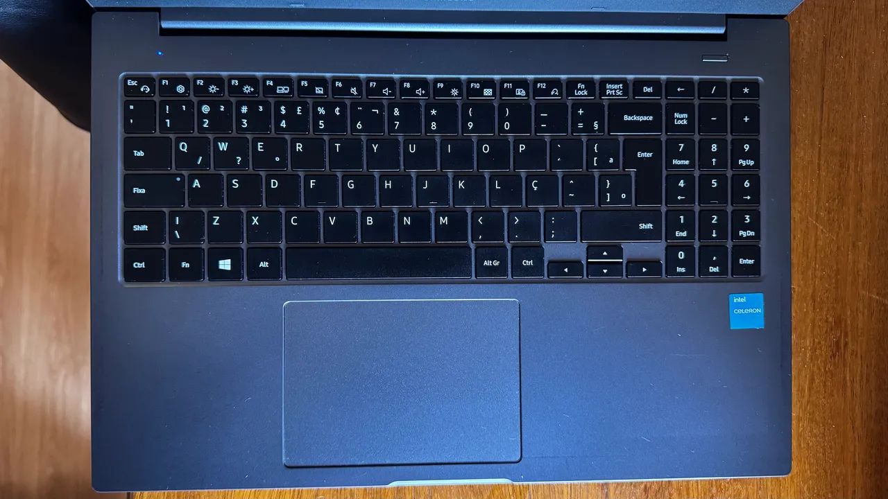 Notebook Samsung Book NP550XDA-K01BR  - Foto 4