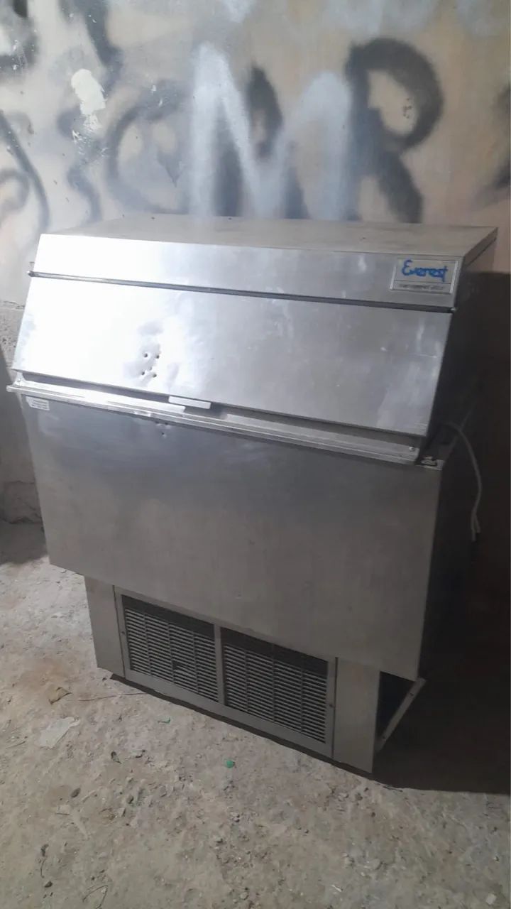 MÁQUINA DE GELO