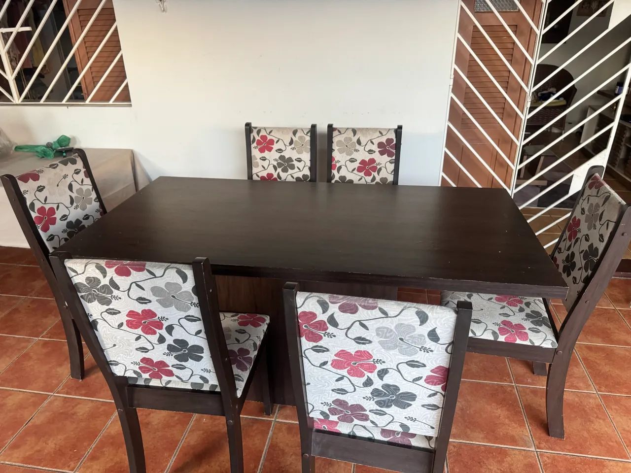 Mesa de jantar com 6 cadeiras - Foto 4