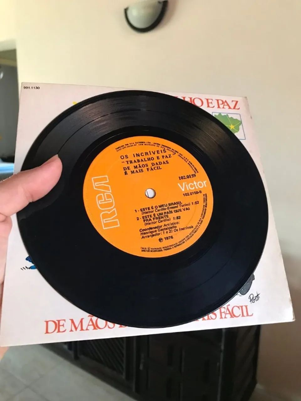 vinil compacto os incríveis trabalho e paz 1976 - Foto 4