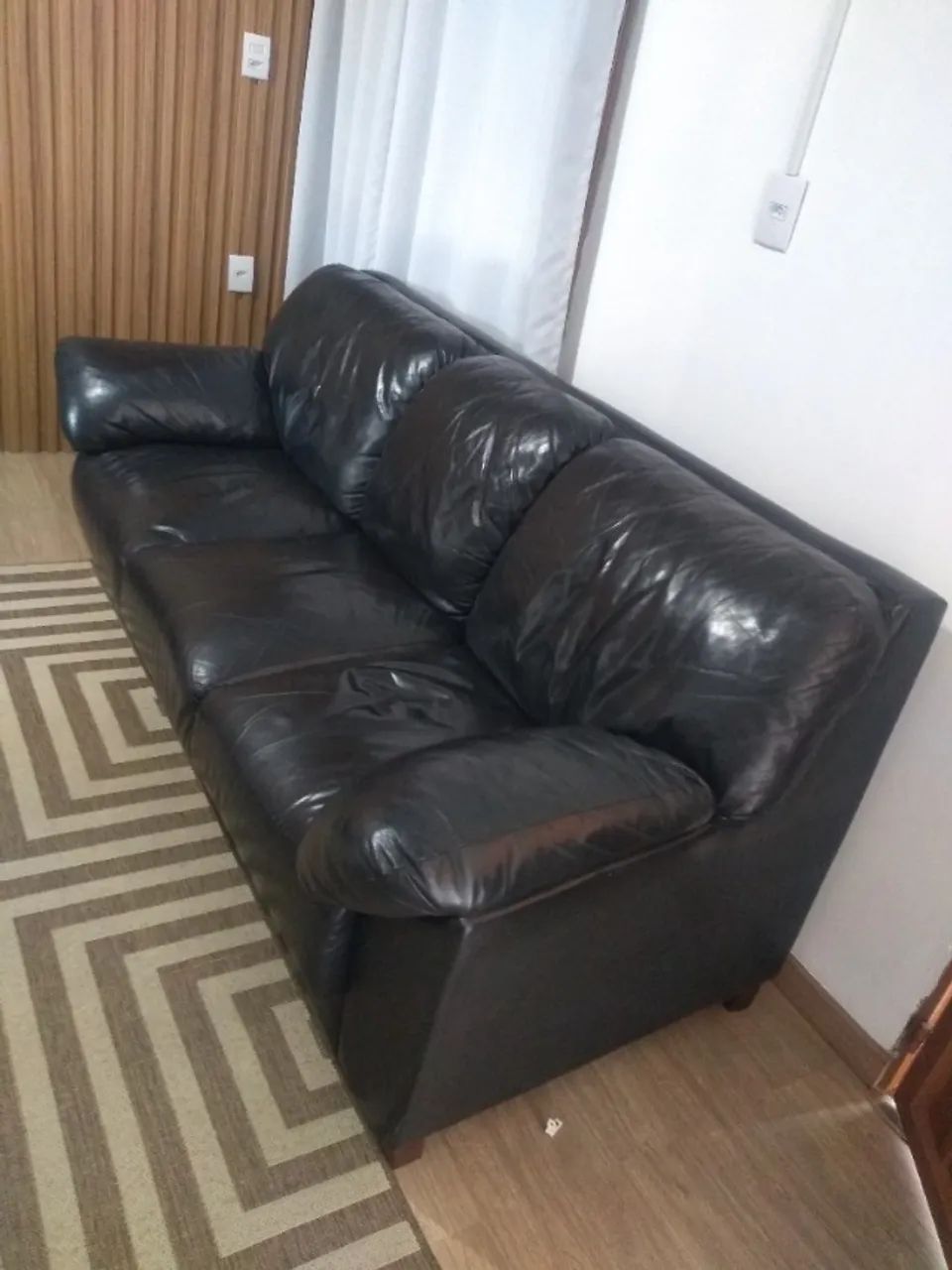 Sofá em couro - Foto 2