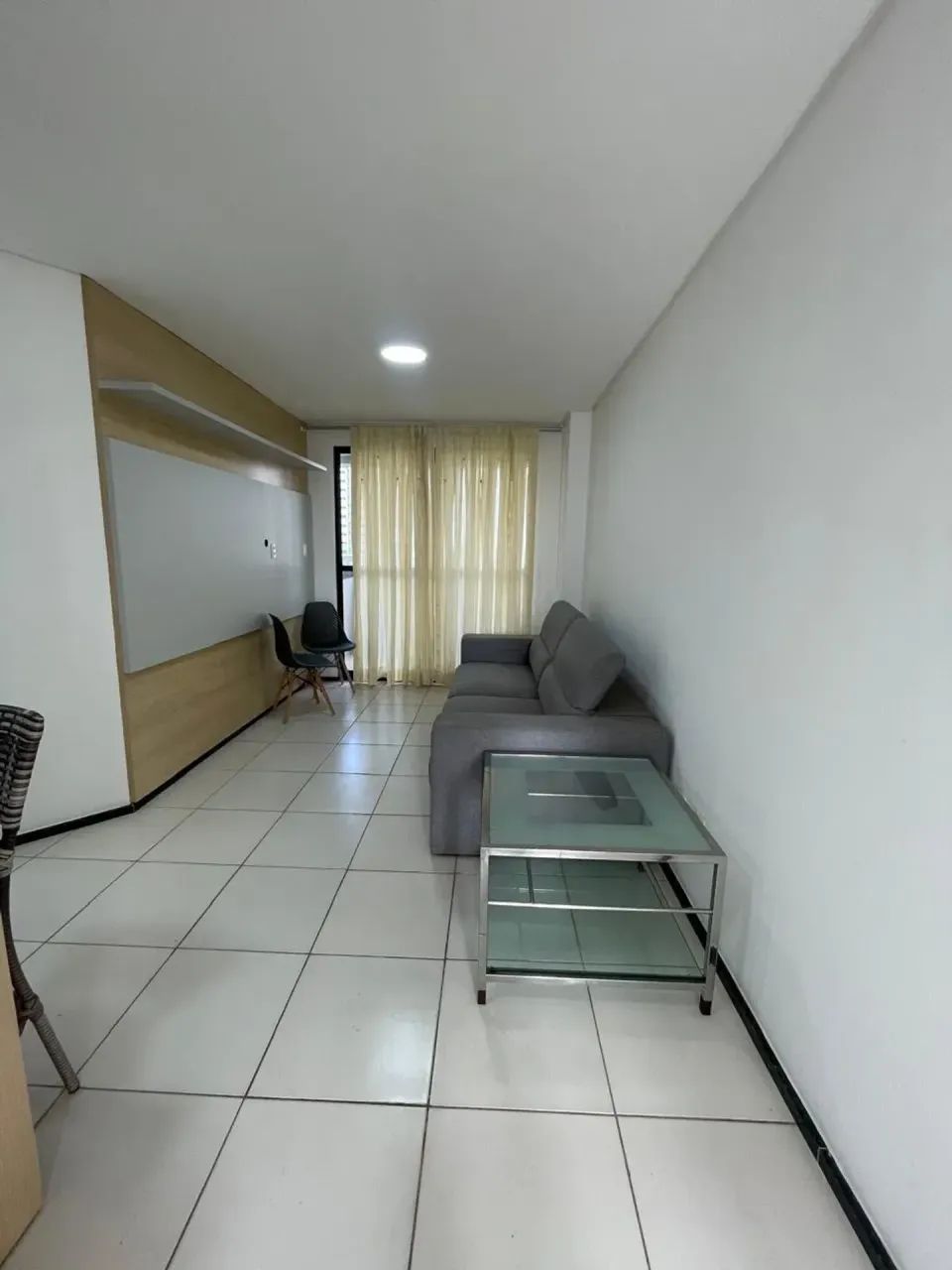 ALUGO APARTAMENTO MOBILIADO COM 2/4 e 2 vagas