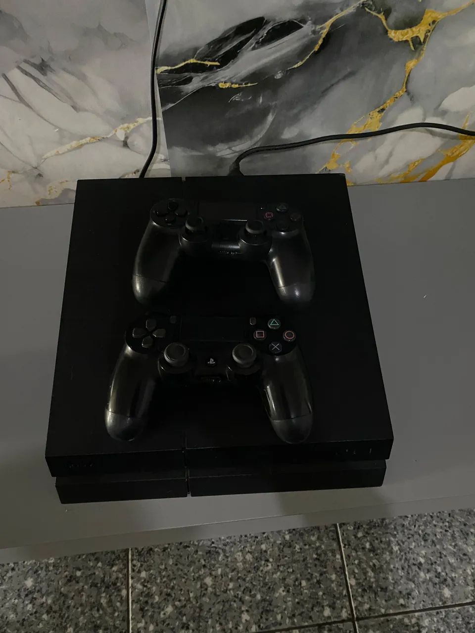 Vendo ps4 fat 500gb com dois controles  - Foto 3