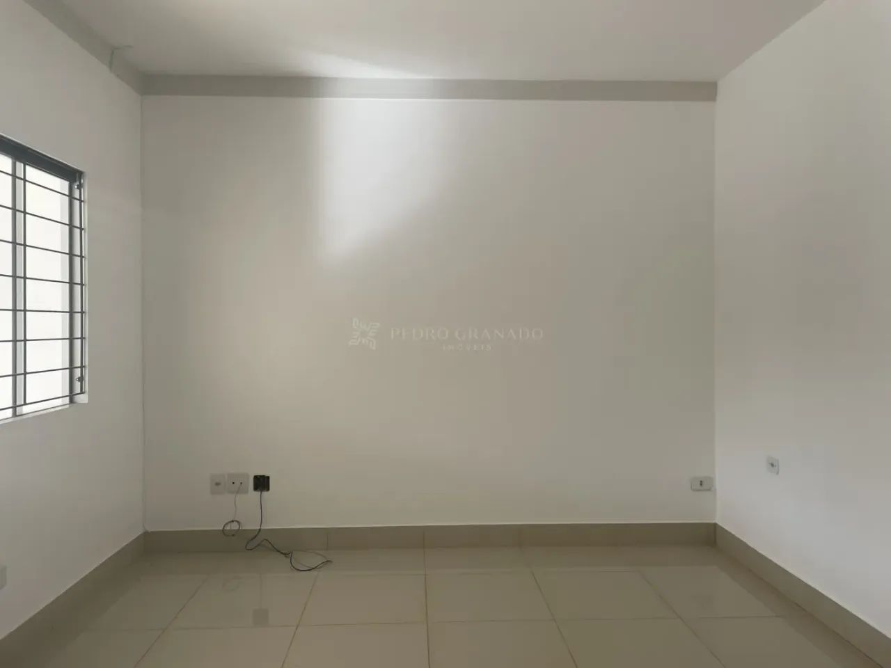 Casa com 03 dormitórios - Jardim Itália - Foto 4