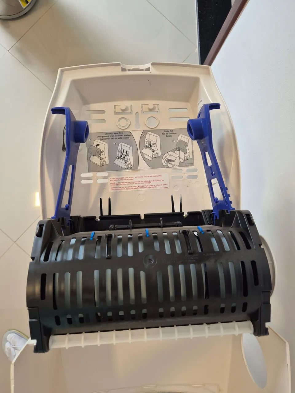 Dispenser Toalheiro Papel Toalha Kimberly-Clark Profissional - Foto 5