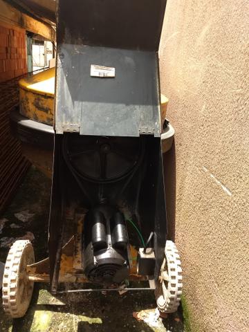 Reparo de torneira 400 l menegotti com motor 110/220 2cv semi-nova - Foto 6