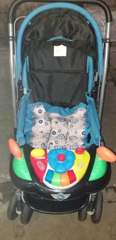 Vendo carrinho de bebê semi novo