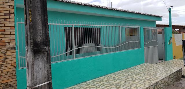 Vendo casa bem construída 180m2 Cond. Fechado - Foto 2