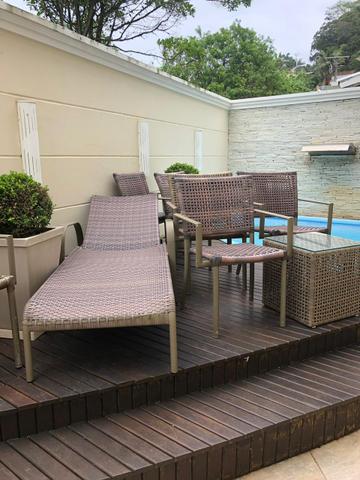 Móveis de piscina