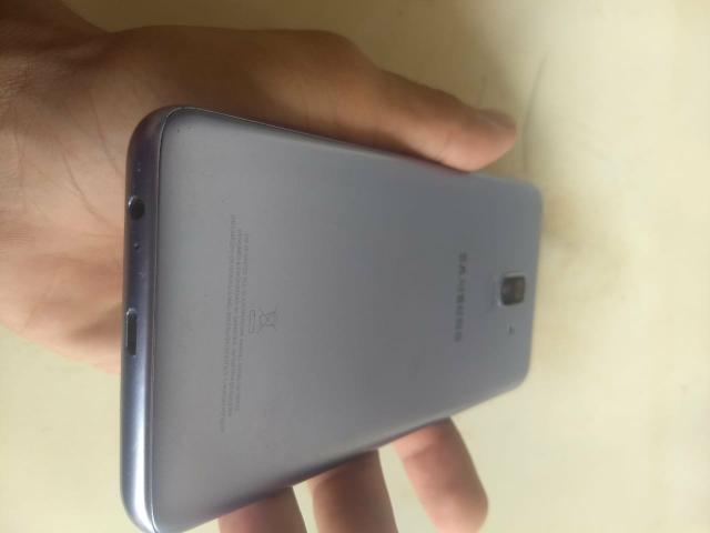 Sansung J8 - Foto 3